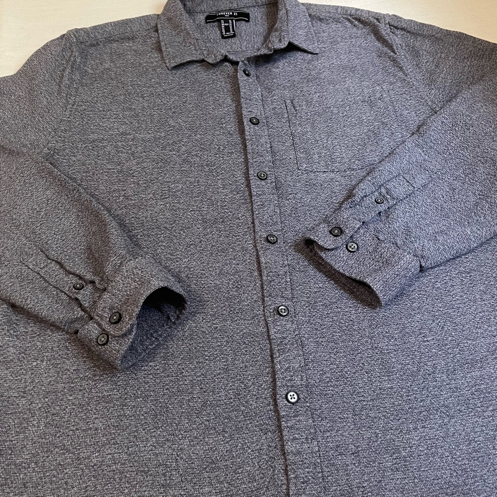 Button down long sleeve - Picture 9 of 9